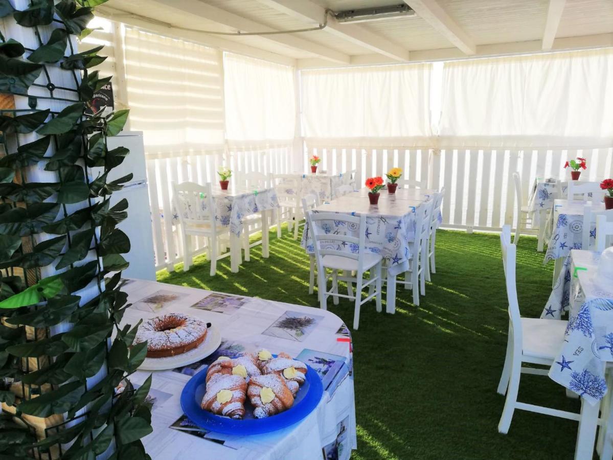 B&B Capo Rizzuto Fronte Mare Εξωτερικό φωτογραφία