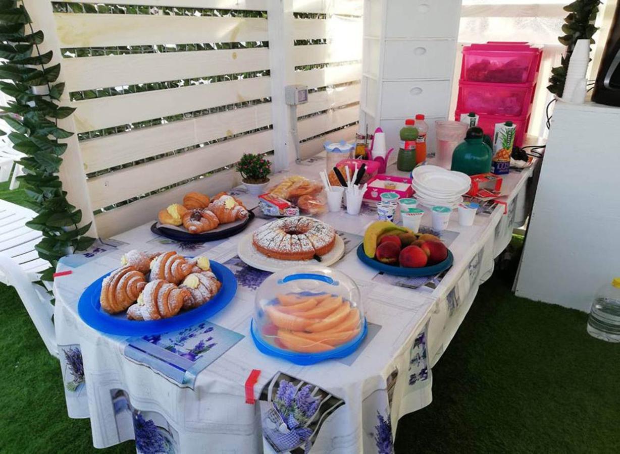 B&B Capo Rizzuto Fronte Mare Εξωτερικό φωτογραφία