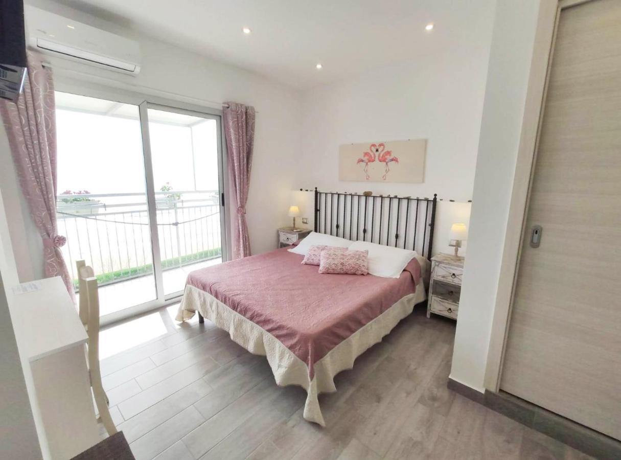 B&B Capo Rizzuto Fronte Mare Εξωτερικό φωτογραφία